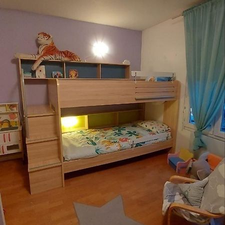 Appartement Familial Pour 6 Adultes Et 5 Enfants A 10 Min De Disney رومافييي المظهر الخارجي الصورة