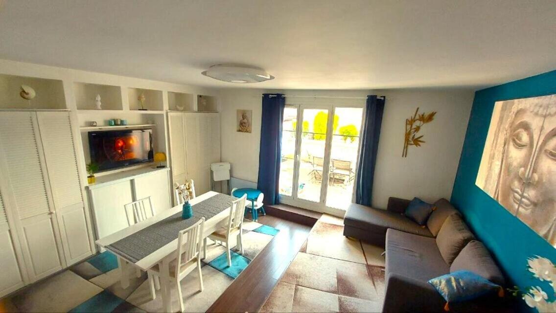 Appartement Familial Pour 6 Adultes Et 5 Enfants A 10 Min De Disney رومافييي المظهر الخارجي الصورة